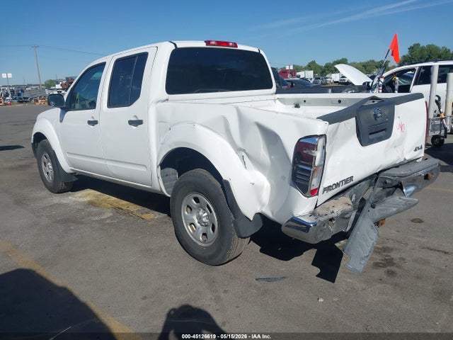 Nissan Frontier S