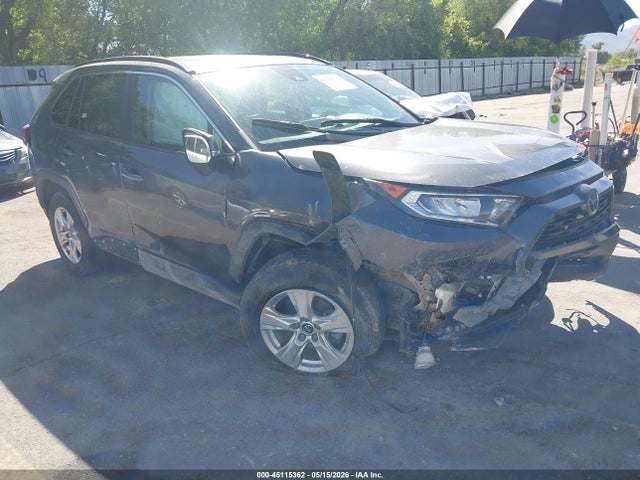 Salvage Toyota RAV4 Image