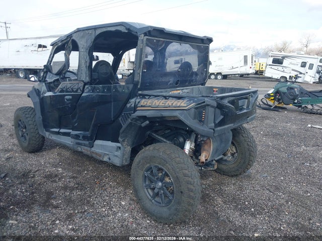 Polaris General Xp 4 1000 Deluxe Ride Command