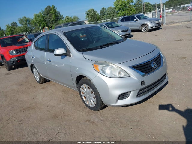 Salvage Nissan Versa Image