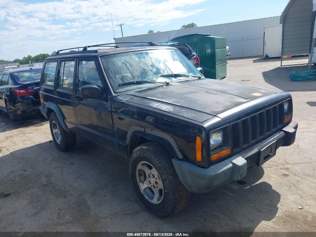 Salvage Jeep Cherokee Image