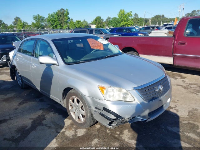 Salvage Toyota Avalon Image