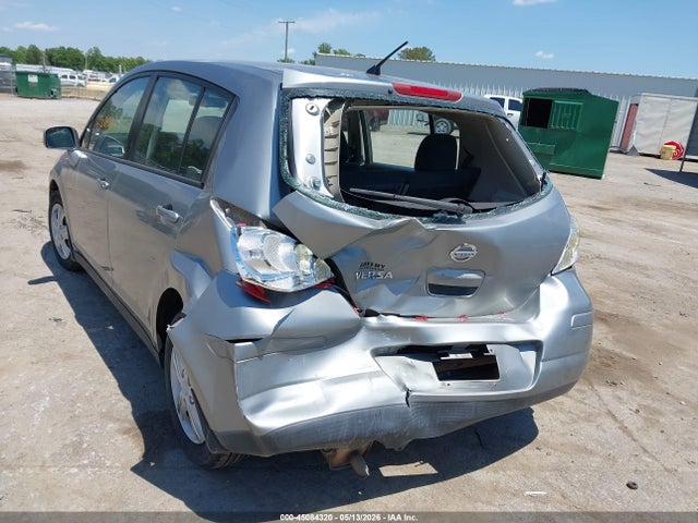 Nissan Versa 1.8s