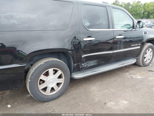 Cadillac Escalade Standard