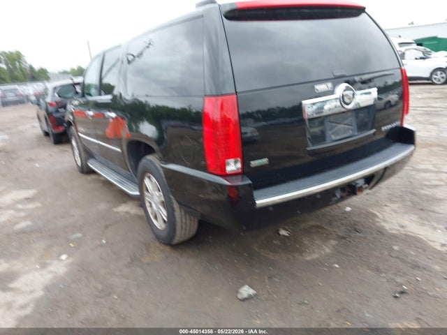 Cadillac Escalade Standard