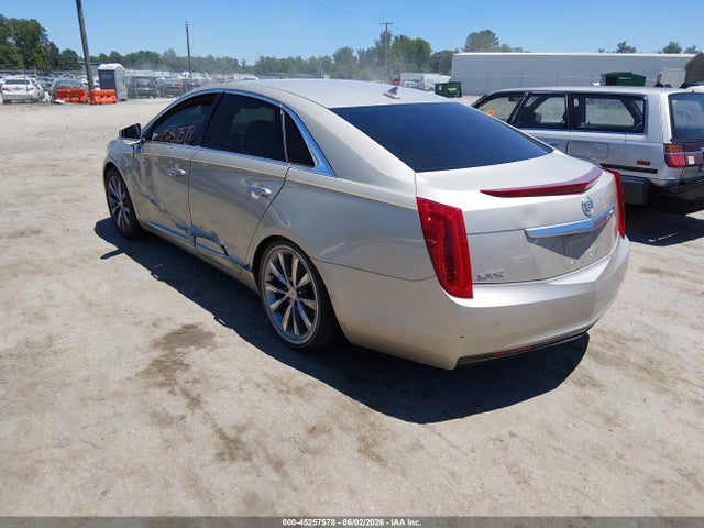 Cadillac XTS Standard