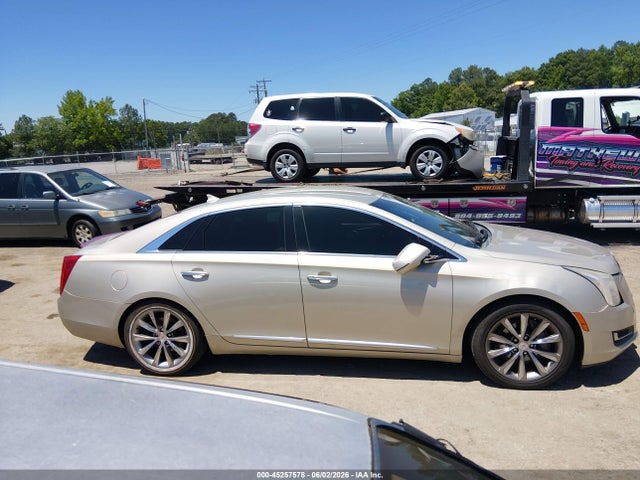 Cadillac XTS Standard