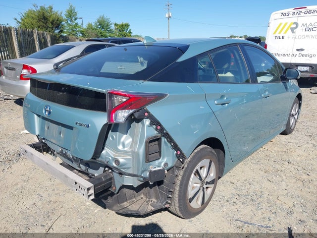 Toyota Prius Four
