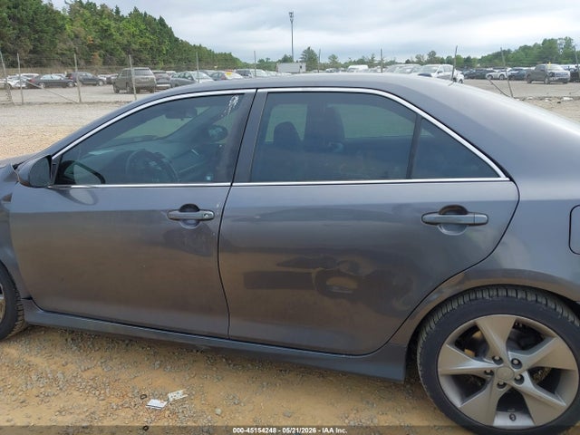 Toyota Camry Se V6