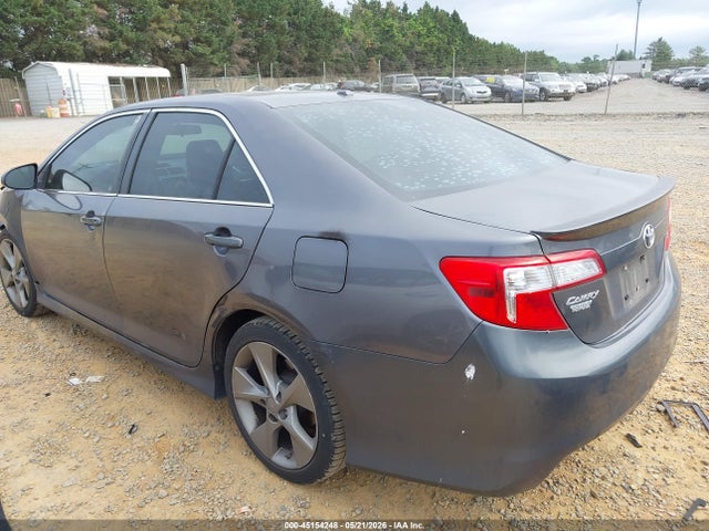 Toyota Camry Se V6