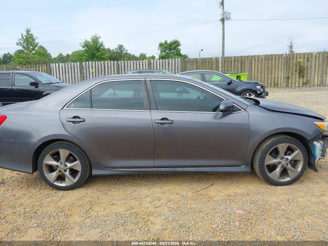 Toyota Camry Se V6