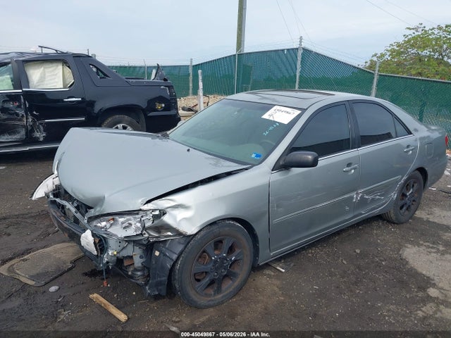 Toyota Camry Xle V6