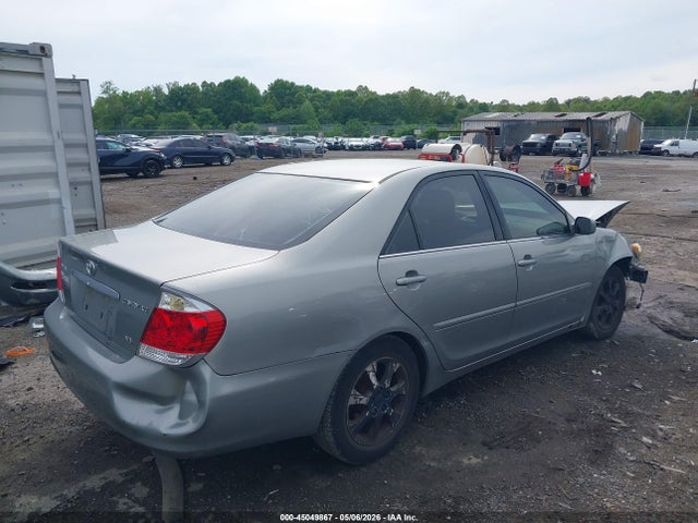 Toyota Camry Xle V6