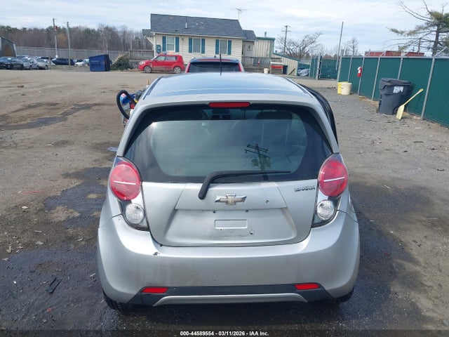 Chevrolet Spark 1lt Auto