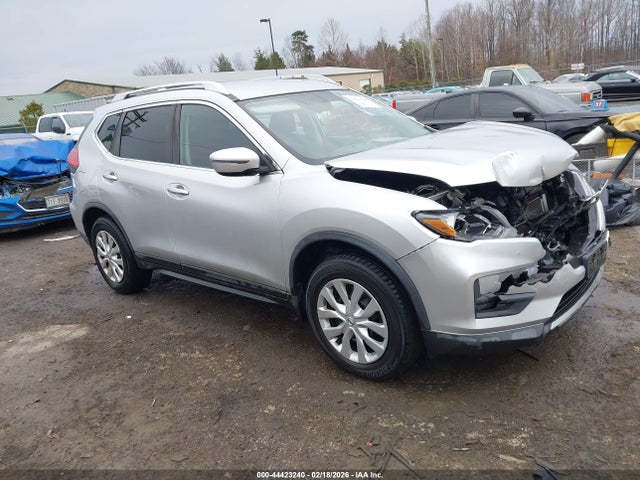 Salvage Nissan Rogue Image