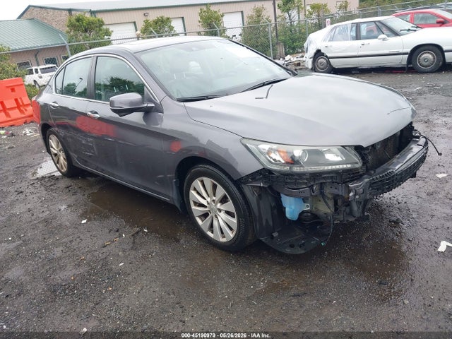 Salvage Honda Accord Image