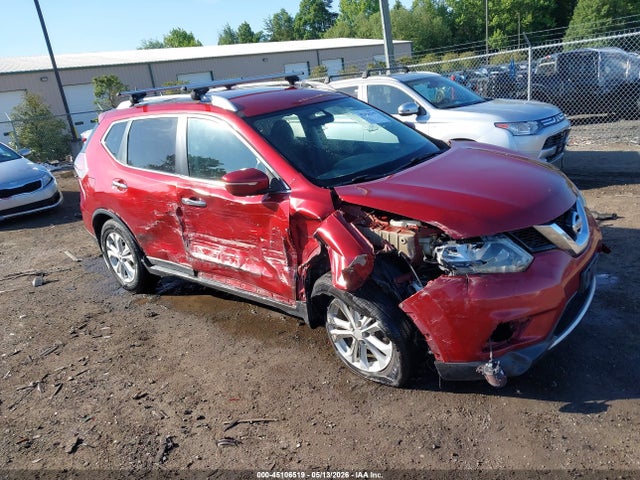 Salvage Nissan Rogue Image