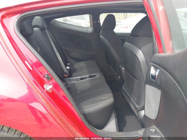 Hyundai VELOSTER Value Edition