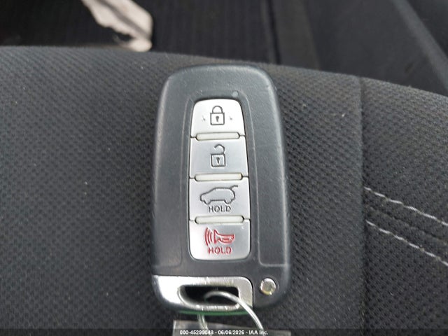Hyundai VELOSTER Value Edition