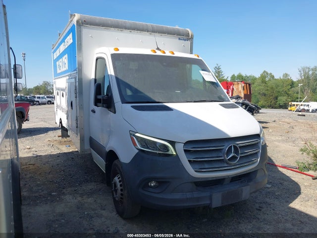 Salvage Mercedes-Benz Sprinter 4500 Image