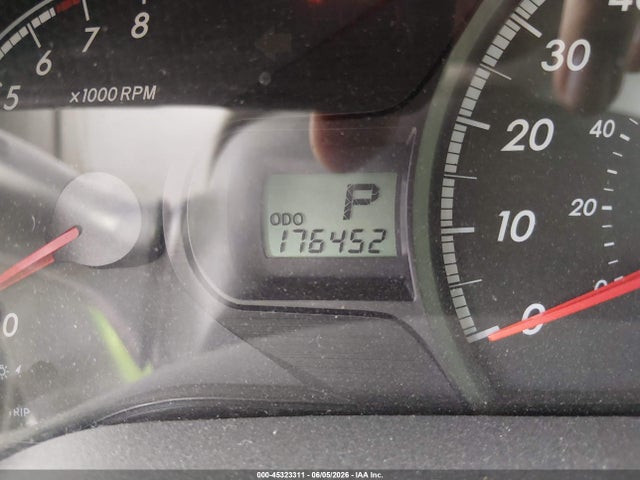 Toyota Sienna Le