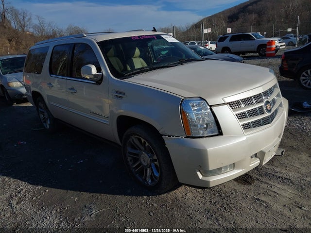 Salvage Cadillac Escalade Image