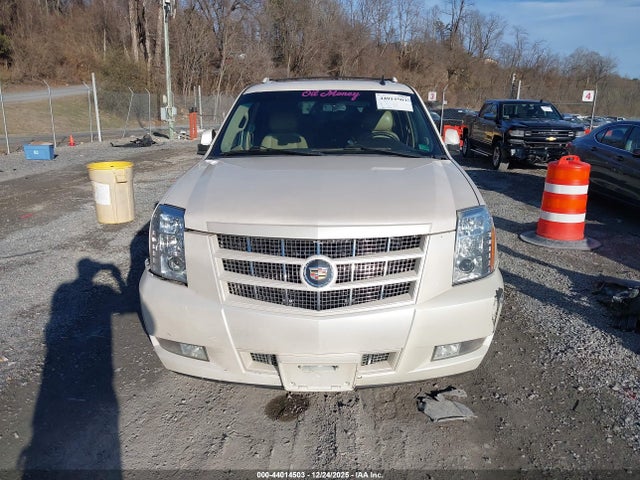 Cadillac Escalade Premium