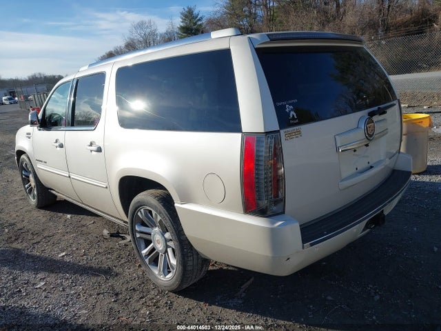 Cadillac Escalade Premium