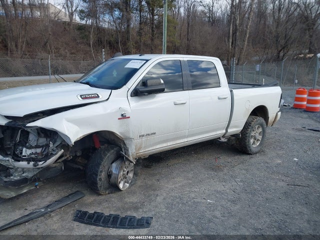 Ram 2500 Big Horn  4x4 6'4 Box