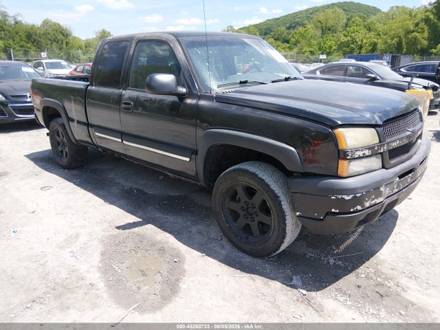 Salvage Chevrolet Silverado 1500 Image