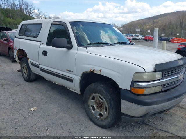 Salvage Chevrolet Silverado 1500 Image