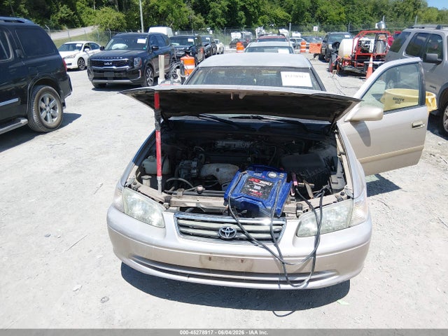 Toyota Camry Le