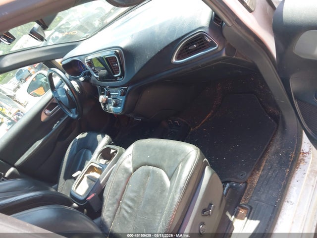 Chrysler Pacifica Touring L