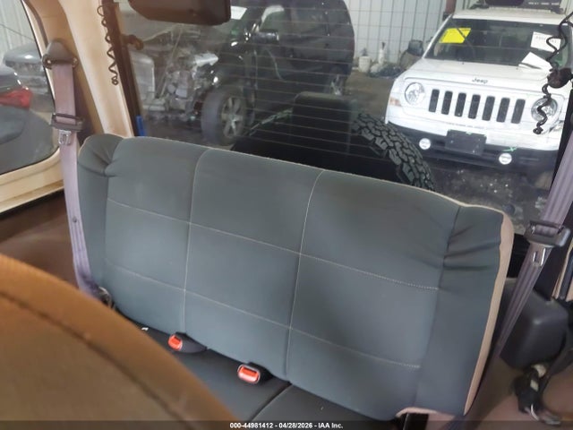 Jeep Wrangler Sahara