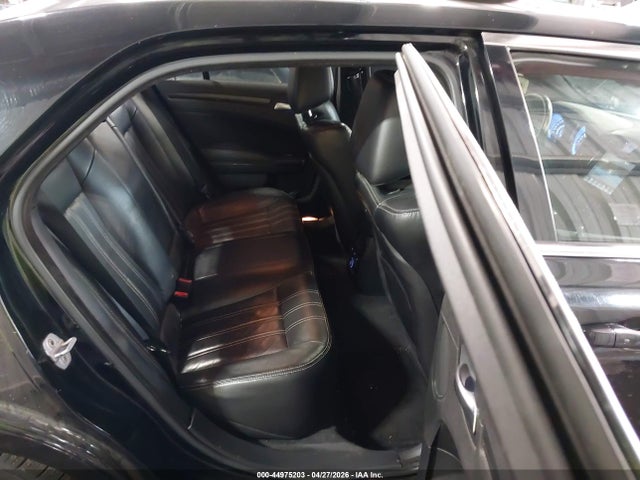 Chrysler 300 S V8