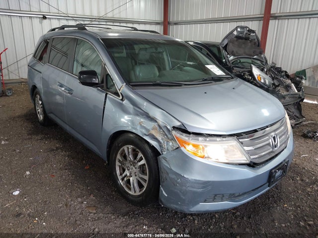Salvage Honda Odyssey Image