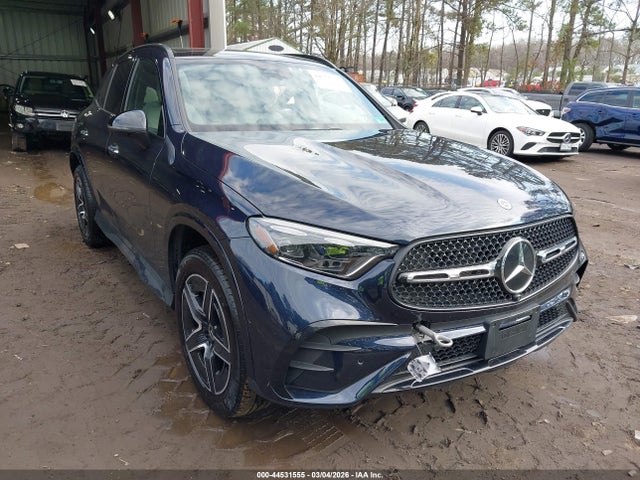 Salvage Mercedes-Benz GLC Image