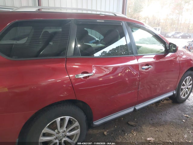 Nissan Pathfinder Sv