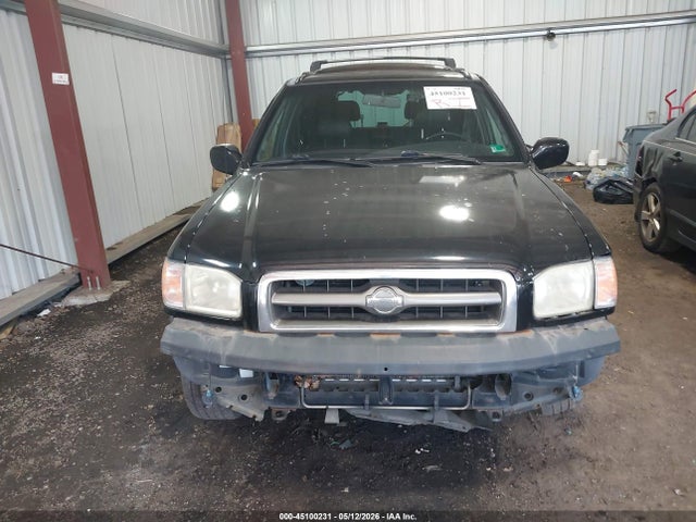 Nissan Pathfinder Le