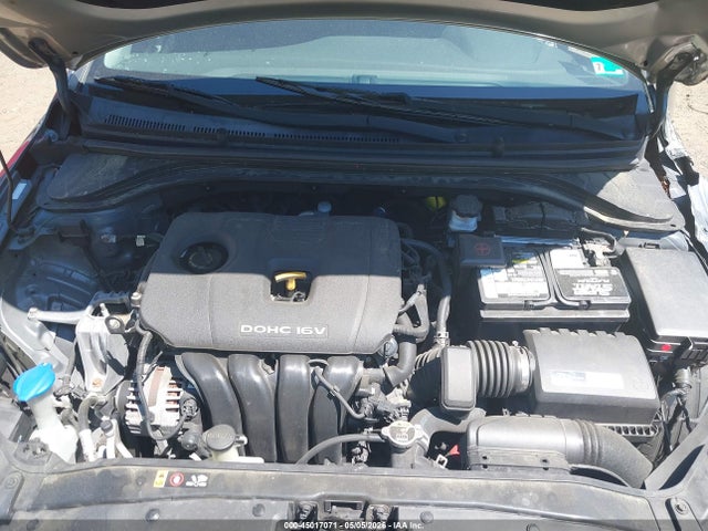 Hyundai ELANTRA Value Edition