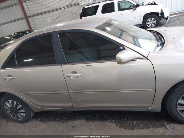 Toyota Camry Le