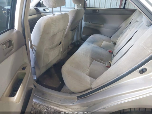 Toyota Camry Le