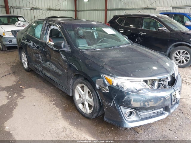 Salvage Toyota Camry Image
