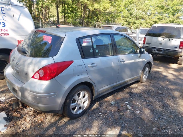 Nissan Versa 1.8sl