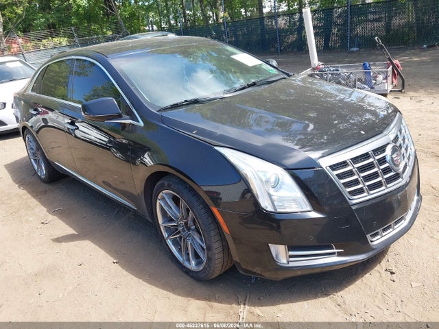 Salvage Cadillac XTS Image