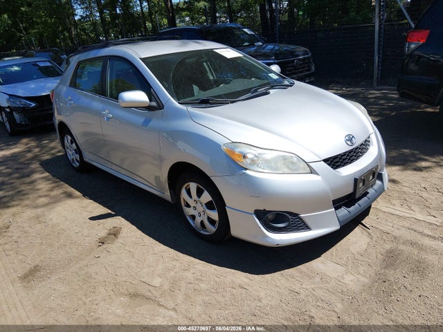 Salvage Toyota Matrix Image