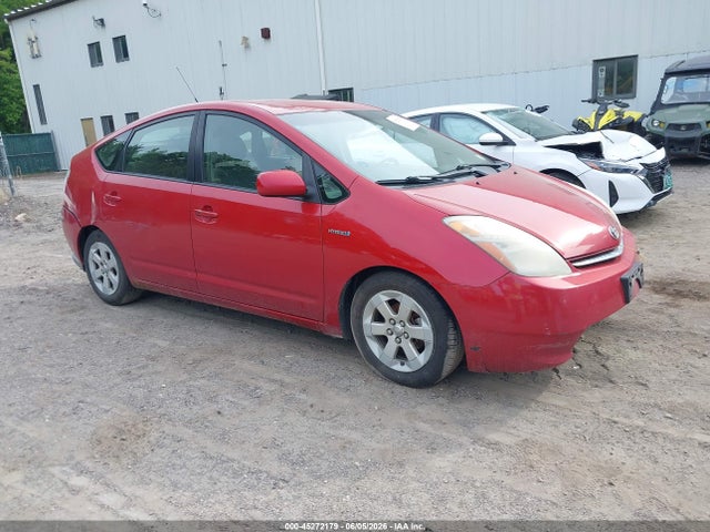 Salvage Toyota Prius Image
