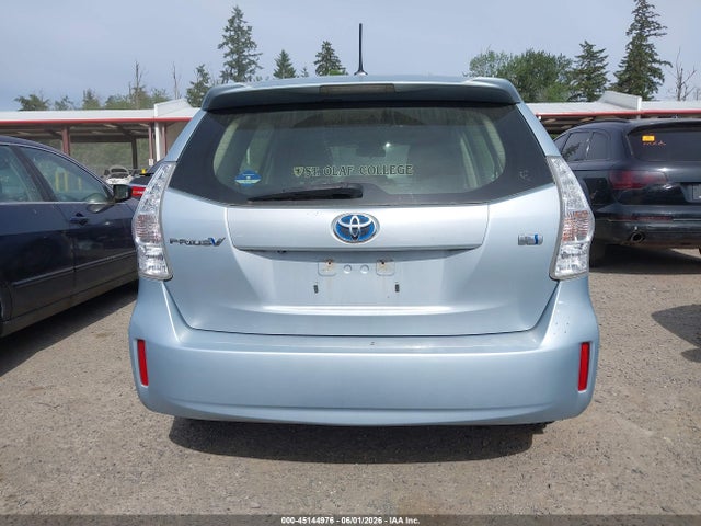 Toyota Prius v Three