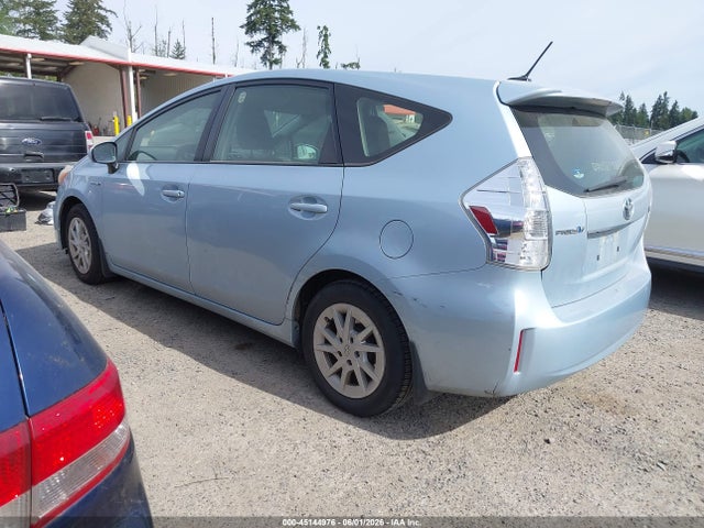 Toyota Prius v Three