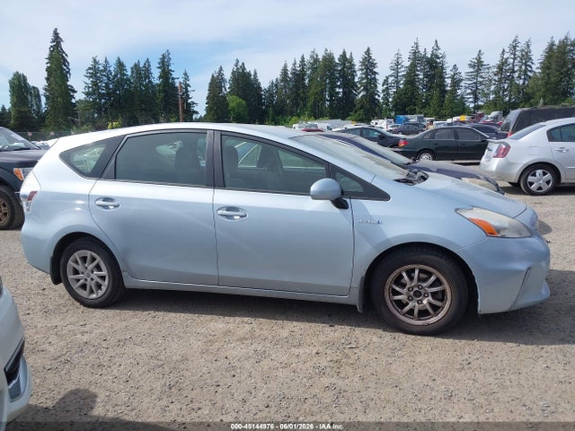 Toyota Prius v Three